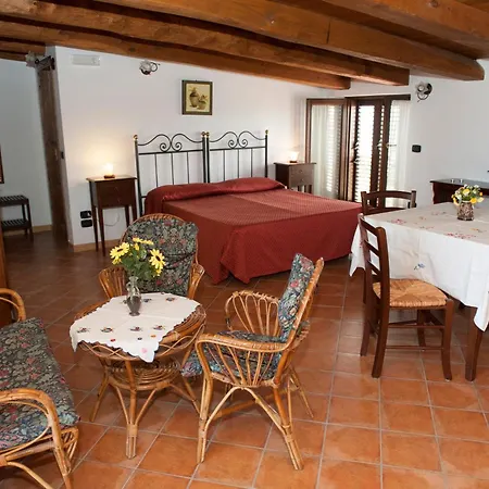 - Il Tempone Bed & Breakfast