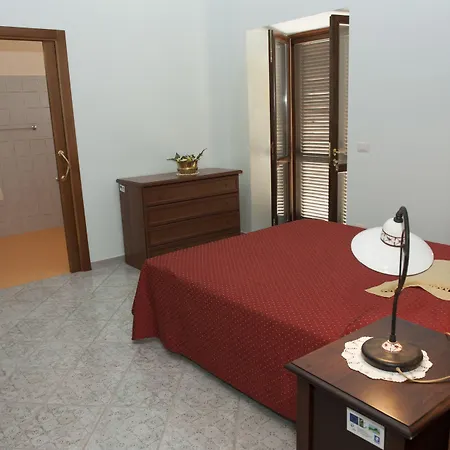 - Il Tempone Bed and breakfast 3*