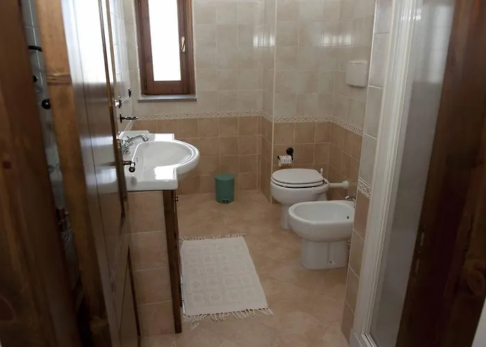 Alojamento de Acomodação e Pequeno-almoço - Il Tempone 3*