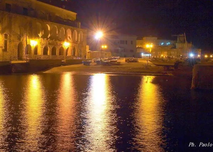 Alojamento de Acomodação e Pequeno-almoço - Il Tempone 3*